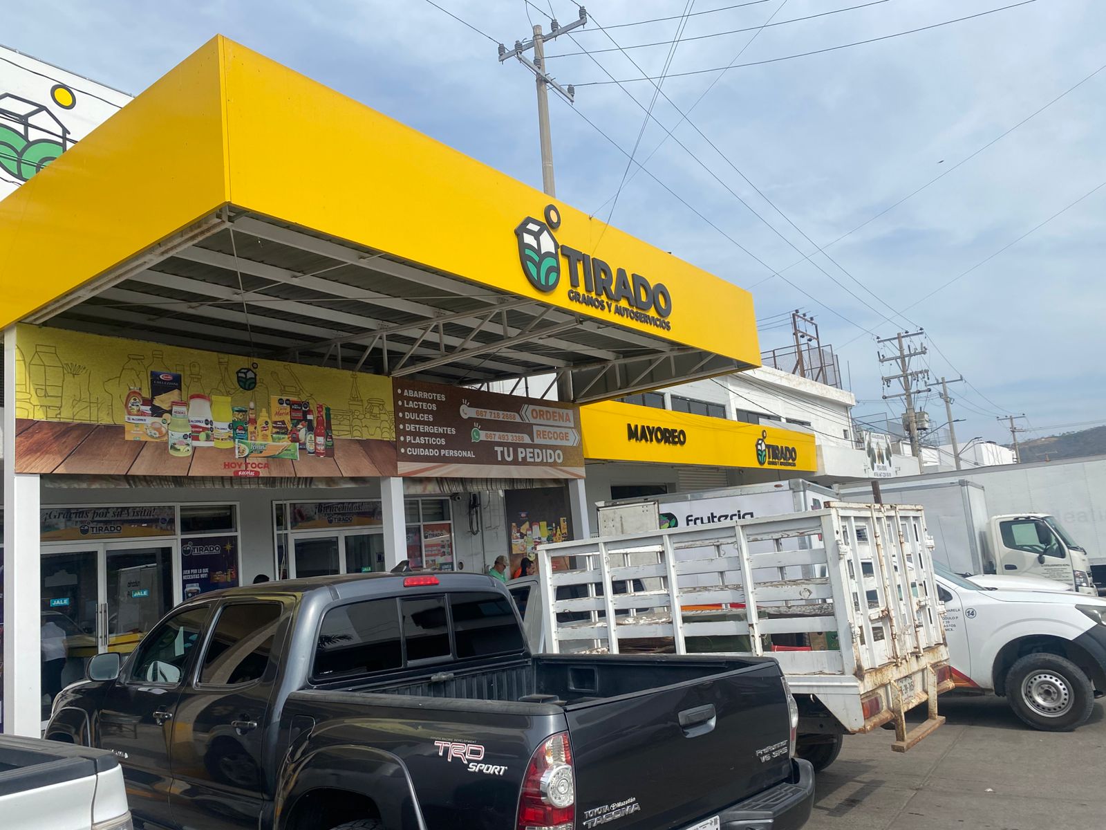 TIRADO GRANOS Y AUTOSERVICIOS  